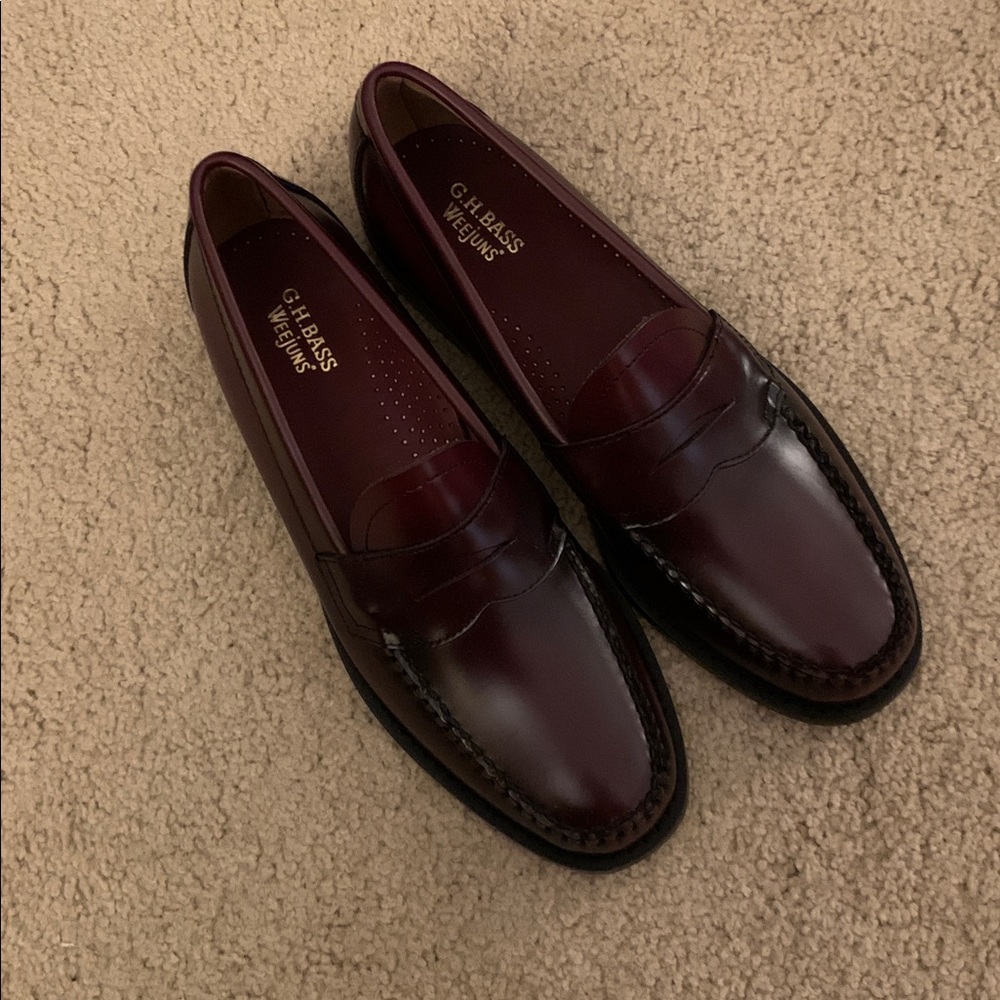 Men's NWOT Sz 10.5D Classic Burgundy Logan Flat Strap Weejun Penny Loafers